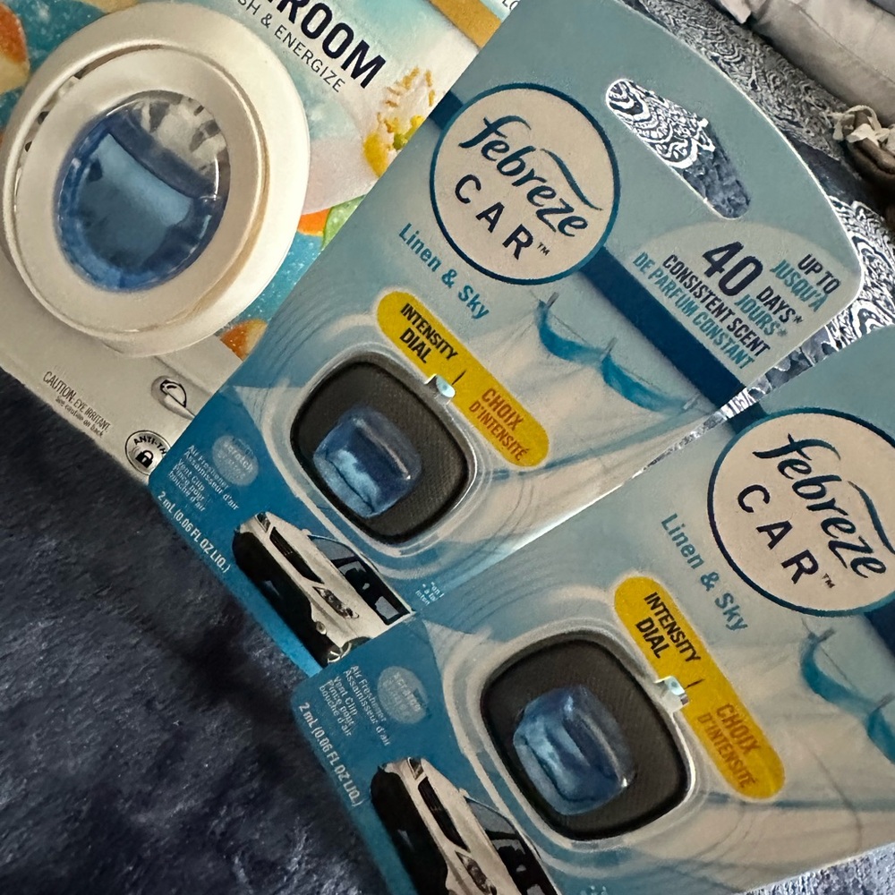 Febreze Car Vent Clip Air Freshener - Linen & Sky BUNDLE